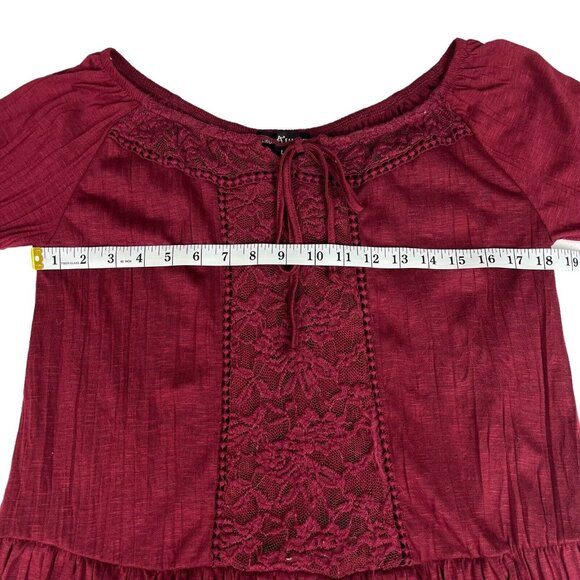 Almost Famous Maroon Embroidered Pleated Ruffled Blouse Womens Size L (N10304) - Picture 6 of 8